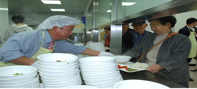 버드네노인복지회관 방문