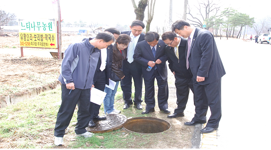 제246회 임시회 기간 중 광교산 주변 하수차집관거 실태 조사 현장방문(2)