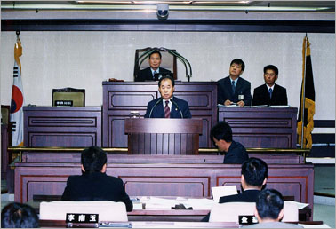 제22회 임시회 제4차 본회의장에서,..