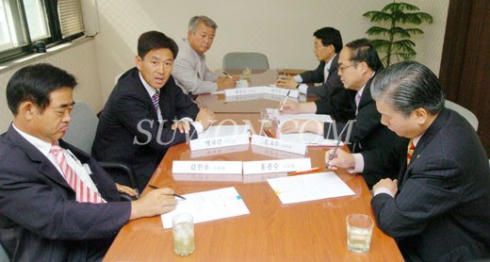 유급시행 1년 ...기초활동 무엇이 달라졌나좌담회-수원신문