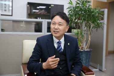 3.30 강영우의원 인터뷰