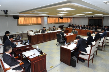 행정사무감사 실시