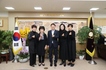 20230320 홍석준 및 권선, 영통미용지부장&국장