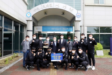 20210507 수원시청 씨름부 격려금 전달