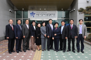 수원시장애인복지관 수원시의회 의원봉사단 자원봉사