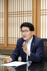 7.13 김기정 부의장 기호일보 인터뷰