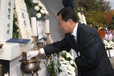 자유수호희생자 합동위령제(2005.10.28)