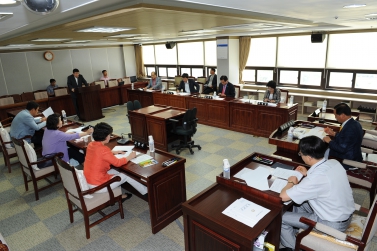 의회운영위원회 회의