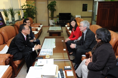 이클레이 세계본부 전 사무총장 수원시의회 방문