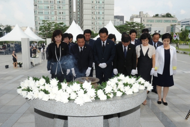 제71주년 광복절 현충탑 참배