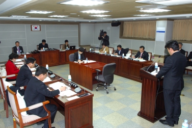 제288회 임시회 총무경제위원회 조례안 심의