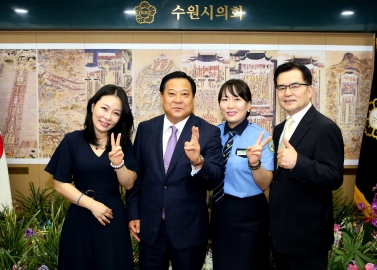 남영식전의원 학교녹색회장집무실방문