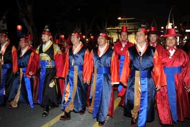 수원유수 정조맞이