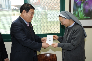  설 맞이 정자동 장애인 주간시설 방문 (1)