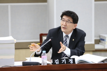 12.9 각 상임위 안건심사