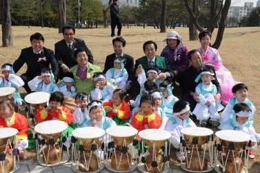 참사랑 자원봉사회 무궁화 식재 행사