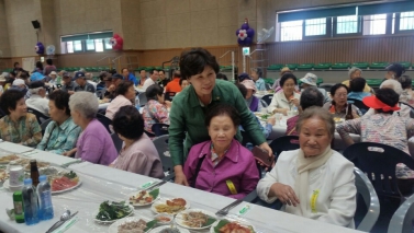 어르신 삼계탕 봉사