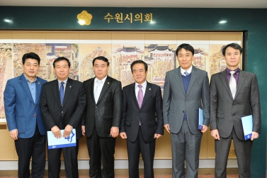  회계연도 결산감사 위원 위촉