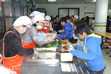 문화복지교육위원회 학교 무상급식 봉사