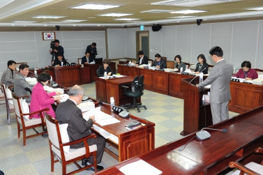 의회운영위원회 회의