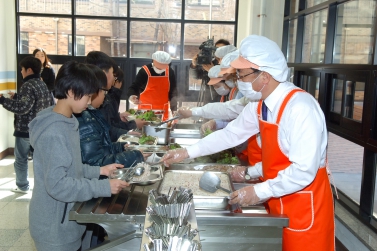 문화복지교육위원회 학교 무상급식 봉사