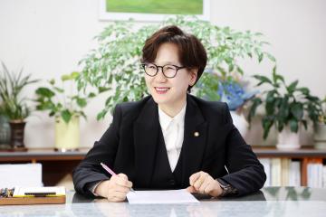 20250416 윤명옥 의원 중앙신문 인터뷰