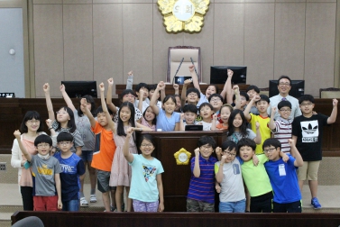 영동초등학교 수원시의회 견학(4학년 7반)