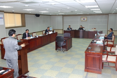 위원 연구단체 회의