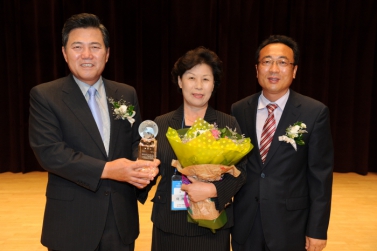제2회 경기도시.군의회 의정활동 우수의원 수상1