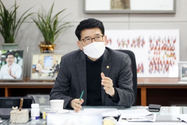 2.18 김기정 부의장 한스경제 인터뷰