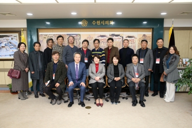 12.16 수원미술협회 한중교류전 내방