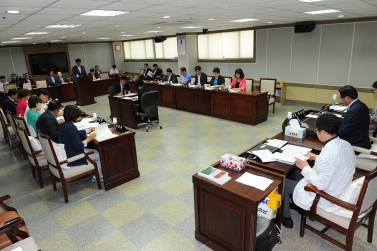 예산결산특별위원회 활동