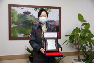 2.5 이미경 위원장 2020대한민국지방 의회의원 의정대상