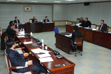 수원비행장 이전추진 및 소음피해대책 특별위원회 회의