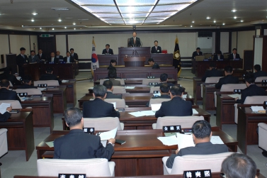 제234회 임시회 제1차 본회의(2005.10.17)