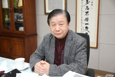 3.27 홍종수부의장 인터뷰