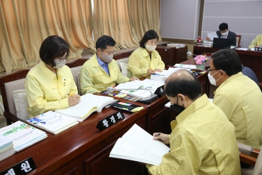 5.25 예산결산특별위원회