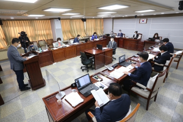 10.19 제355회 임시회 복지안전위원회 조례안 등 안건심사