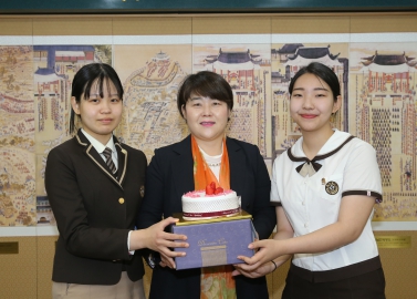 5.8 매향고 어버이날 수원시의회 방문