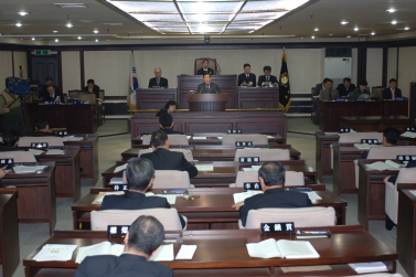 제235회 제2차 정례회 2차 본회의(12.14)