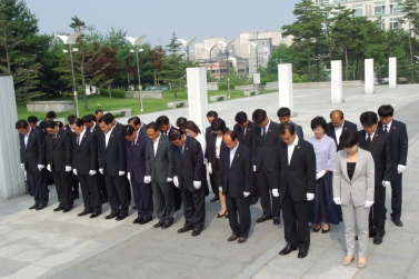 현충탑 참배