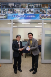  수원시노조 의정활동 우수의원 공로패 수여식 