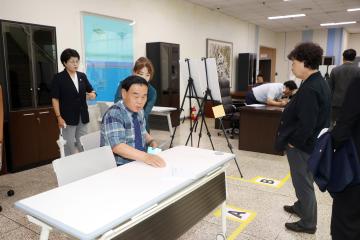 20250901 의회 신청사 가구 품평회